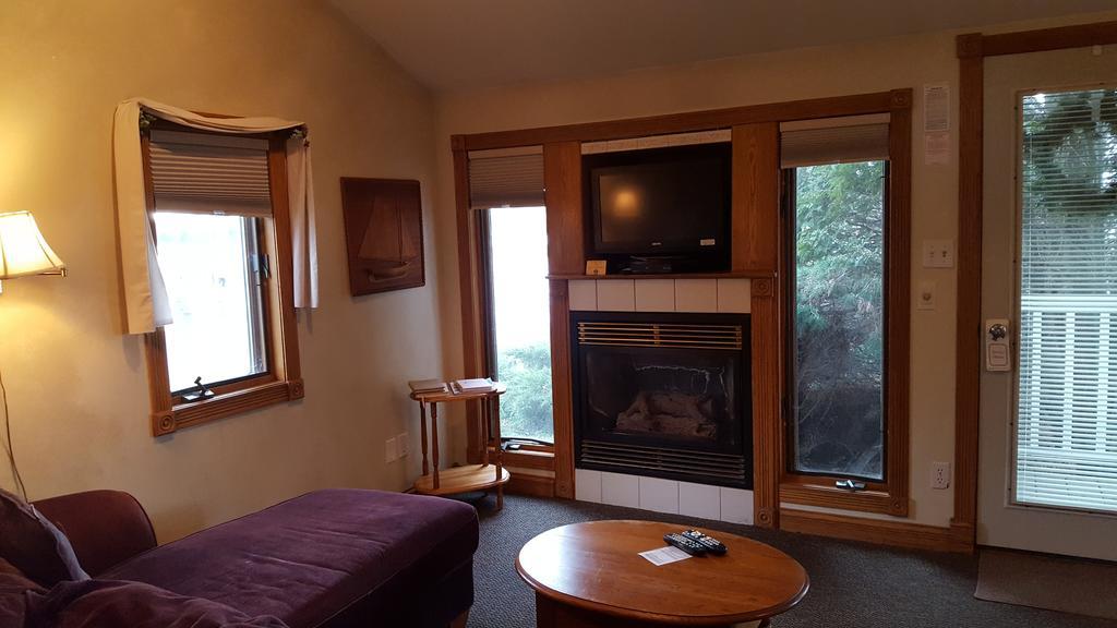 Snug Harbor Hotel 3*