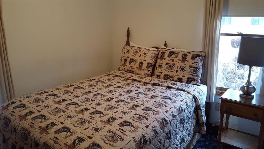 Hotel Snug Harbor
