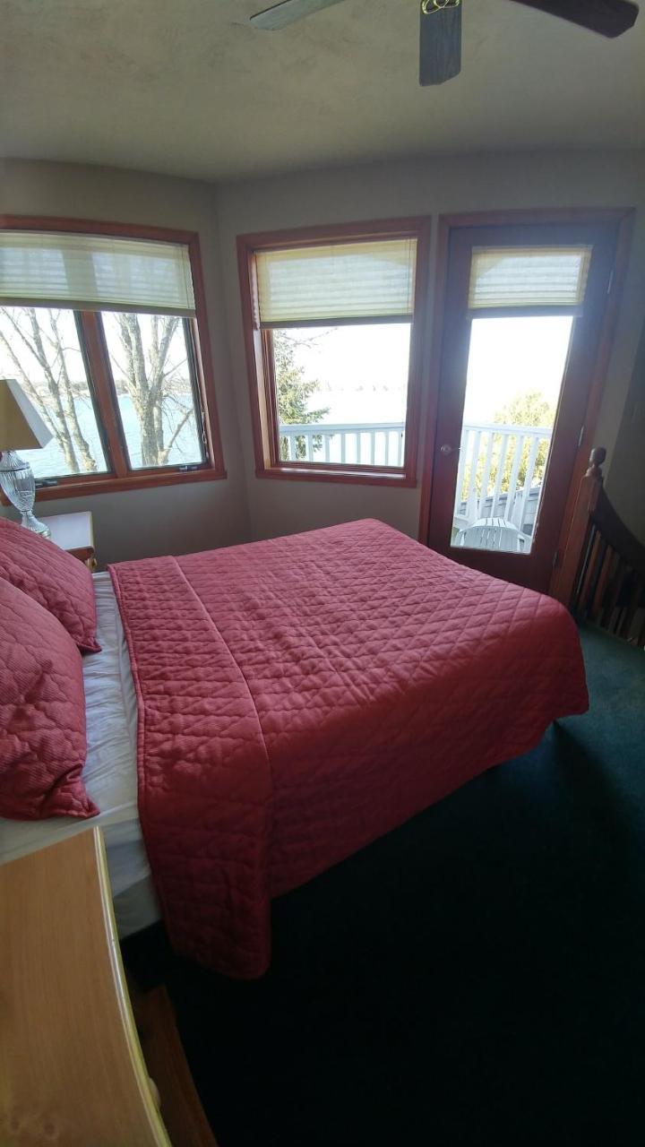 Snug Harbor 3* Sturgeon Bay