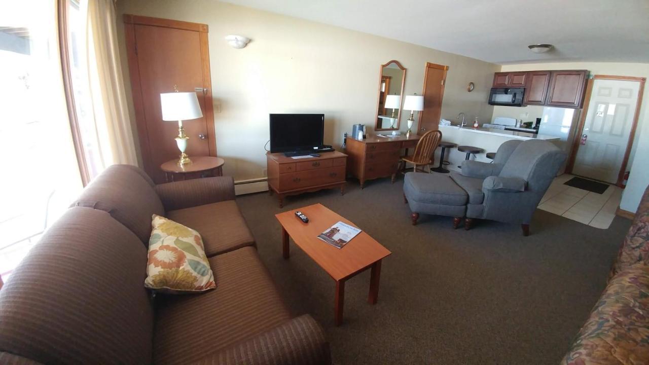 Hotel Snug Harbor Sturgeon Bay