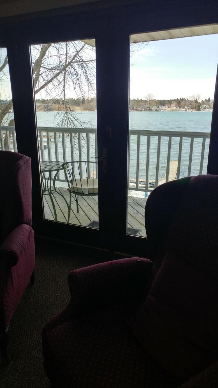 Snug Harbor