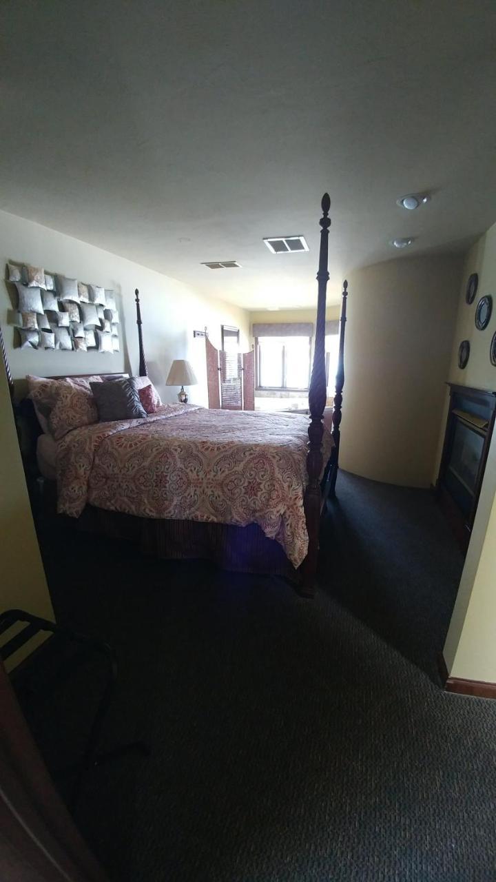 Snug Harbor Hotel 3*